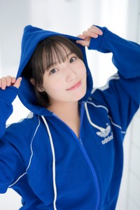 エスデジタルより4thイメージDVD「Newtopia（ニュートピア）」をリリースした小日向優花