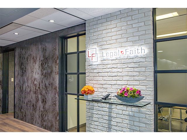 190518 司法書士法人リーガル・フェイス差し替え1　会議中