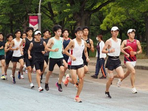大阪経済大・青木基泰監督「1＋1が3にも4にもなるチーム」、駅伝でも過去最高を