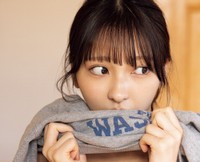 「旬撮GIRL Vol.24」（扶桑社）に登場した十味＝撮影：中山雅文／ヘアメイク：塩田結香（JULLY）／スタイリング：工藤沙恵（ミタケイショウ）