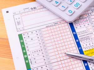 亡くなった人の確定申告期限はいつ？　新型コロナによる期限延長措置は？