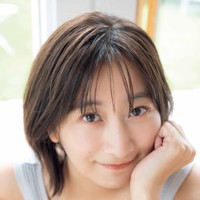 「ヤングアニマルWeb」（白泉社）に登場した榎原依那＝撮影／小池伸一郎