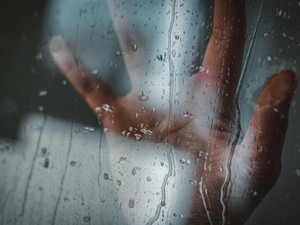 「馬鹿にされているな」。残酷な世界で、その感覚に初めて感じた痛み