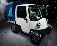 ダイハツのミゼットX。こういうクルマがたくさん走ってるときっと楽しいと思う