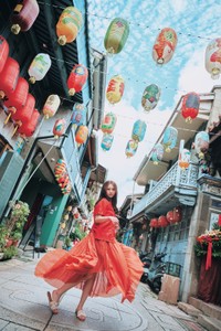 古畑奈和 2nd写真集先行カット　撮影／岡本武志 （C）光文社