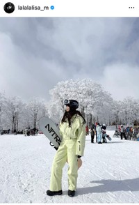 リサ（@lalalalisa_m）さんのインスタグラムより