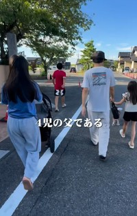 4児のお父さんです（「とっしー」さん提供、Instagramよりキャプチャ撮影）