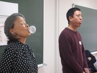 通常のガムより、フーセンガムが効果的という