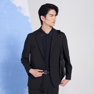 【すべてユニクロ】賢くリーズナブルに装う、盛夏のビジカジスタイルvol.2（芸能プロダクション勤務の場合）