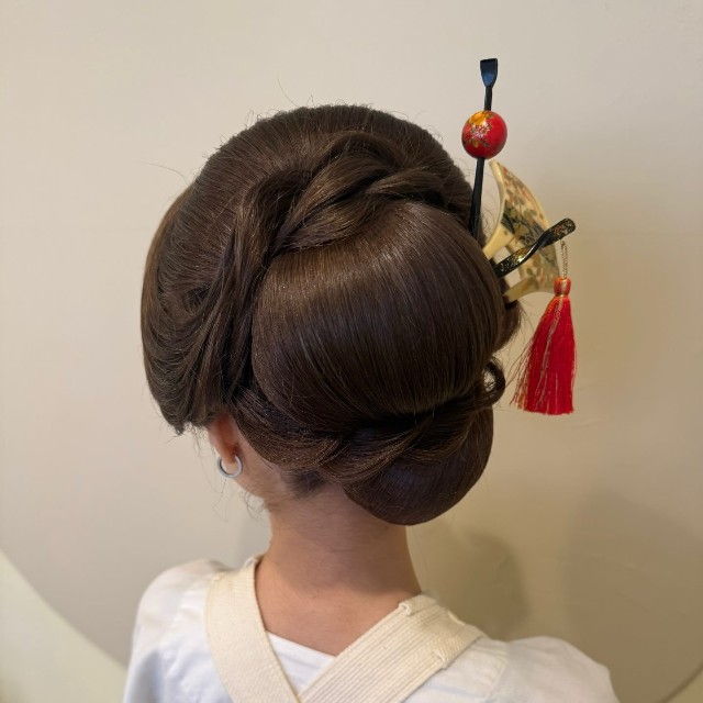 このボリュームで全然崩れないのがすごい！／Yuki Itoさん（@yukiito.hairmake.creer）提供