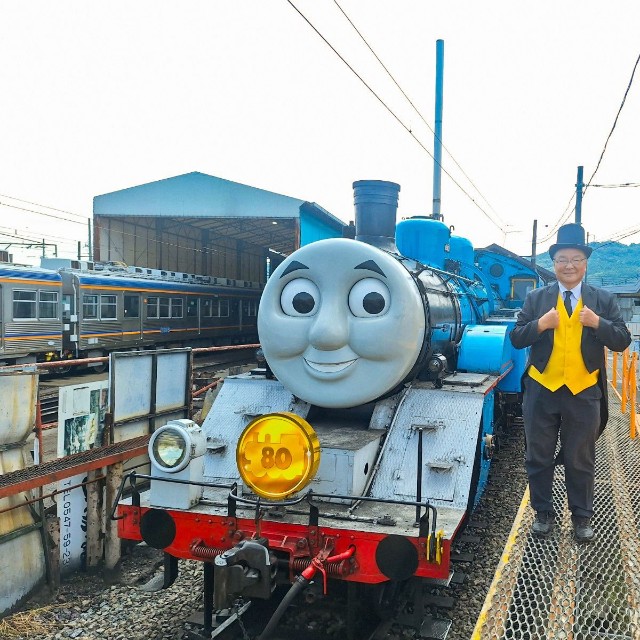 トーマスもトップハムハット卿が気になる表情