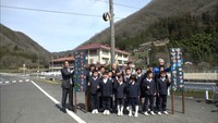 「子どもたちを明るく照らして」　小学生らがデザインしたホタル形の防犯灯が完成　岡山・高梁市