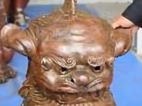 備前焼の狛犬窃盗事件　容疑の男２人を送検、被害１６００万円