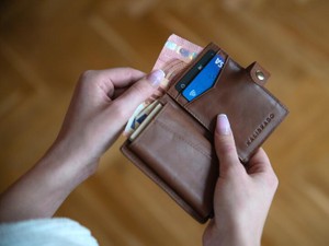 「奢られたい」とあえて言いたい。男女平等に稼げない現実の社会で