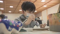 香川県の伝統的工芸品の制作を体験できるイベントが開かれる　高松市