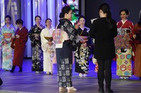 大阪万博のパレスチナのナショナルデーにあわせたファッションショーのリハーサルの様子=2025年6月1日、大阪市、荒ちひろ撮影