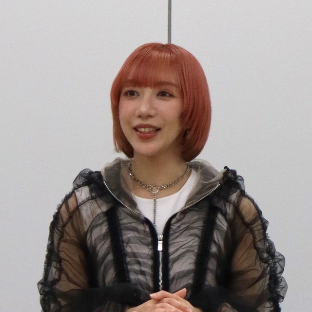 主演舞台「MISSDIRECTION」の会見を行った美弥るりか