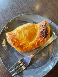 「ぐーちょきパイ」のアップルパイ