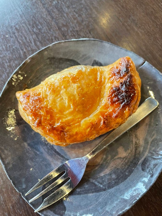 「ぐーちょきパイ」のアップルパイ