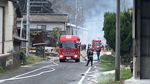 【速報】井原市で住宅火災　50代の男性1人を病院に搬送　軽傷か　岡山