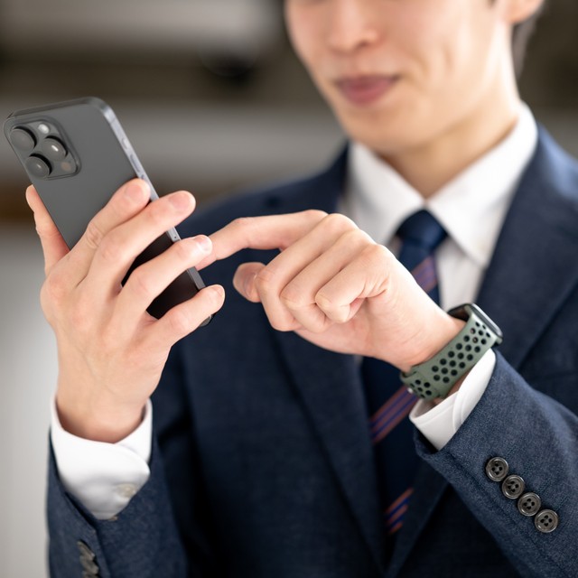 仕事をしながらなんとなく求人も探す「ゆる転職」　※画像はイメージです（Peak River/stock.adobe.com）