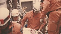 阪神・淡路大震災での救助の様子