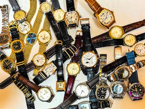 身につけられる資産、値上がり益も　40本所有の匿名コレクター