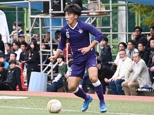 明治大学・島野怜主将　"点の取れるボランチ"が受け継ぐ優れたリーダーシップの系譜