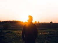 賑わいから取り残されたのは私だけ。クリスマスに彼は現れなかった