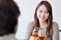 約4人に3人が「マッチングアプリ以外で出会いにつながった経験がある」　※画像はイメージです（photoAC）