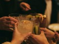 お酒を飲むとすぐ赤くなる。でも、お酒を飲むのは嫌いじゃない