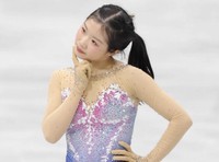 こちらミラノ五輪で見せた中井亜美のあざとポーズ