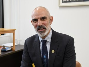 英名門ハロウ校　日本初の系列校の校長が語る「日本の教育とかなり違うアプローチ」