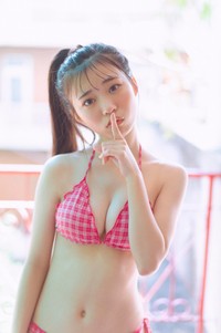 「僕が見たかった青空 金澤亜美ファースト写真集（仮）」（東京ニュース通信社刊）撮影＝細居幸次郎