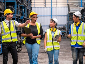 外国人労働者の日本受け入れ　この数年で非常に慎重に　スタンフォード大調査