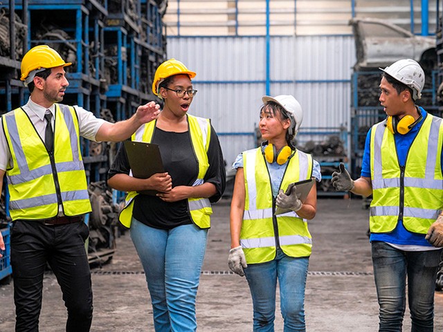 外国人労働者の日本受け入れ　この数年で非常に慎重に　スタンフォード大調査