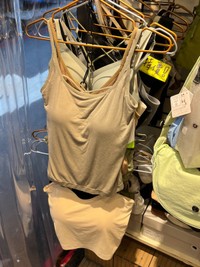 お手頃価格な商品が多数あるブラトップ（撮影：Coco）