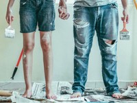 女性は赤、男性は青？年を重ね色メガネを外して見た世界は鮮やかだった