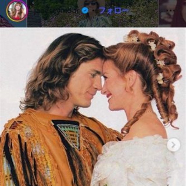 「156年前にミケーラ・クインとバイロン・サリーが『誓います』と言った日」とコメントして掲載した「ドクタークイン」のワンシーン＝ジェーン・シーモアのインスタグラム＠janeseymourより