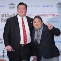 宮城野親方（白鵬）と富栄ドラム(2024年）