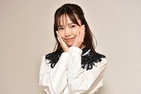 高層ビル好きの島崎遥香（撮影：石井隼人）