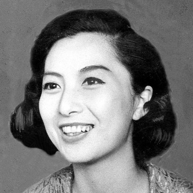 小山明子