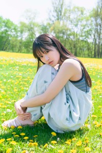 STU48中村舞2nd写真集より（撮影／細居幸次郎）