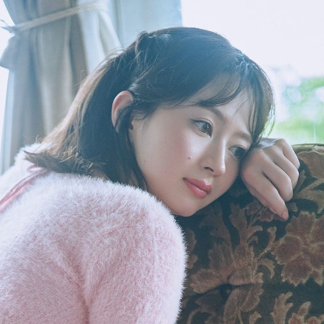 江籠裕奈「週刊SPA! 」(扶桑社)6月23・30日合併号より＝撮影／岡本武志 ヘアメイク／円谷歩美 スタイリング／筒井葉子（PEACEMONKEY）