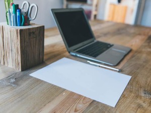 働いて気付いた「やりたい仕事」とお金の距離。両立する道を探したい