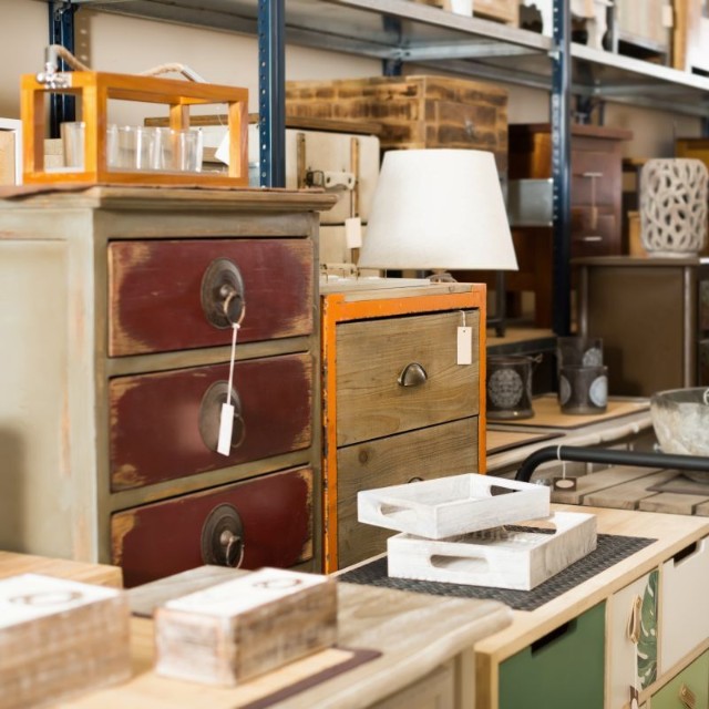 リサイクルショップの売り場イメージ※この画像はイメージです（JackF/stock.adobe.com）