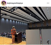 小島よしおインスタグラム＠kojimayoshiopiyaより