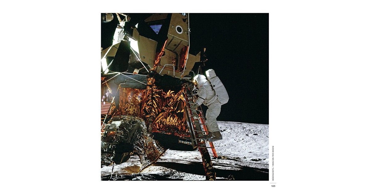 SF映画のような月世界写真 「MOONSHOTS 宇宙探査50年を