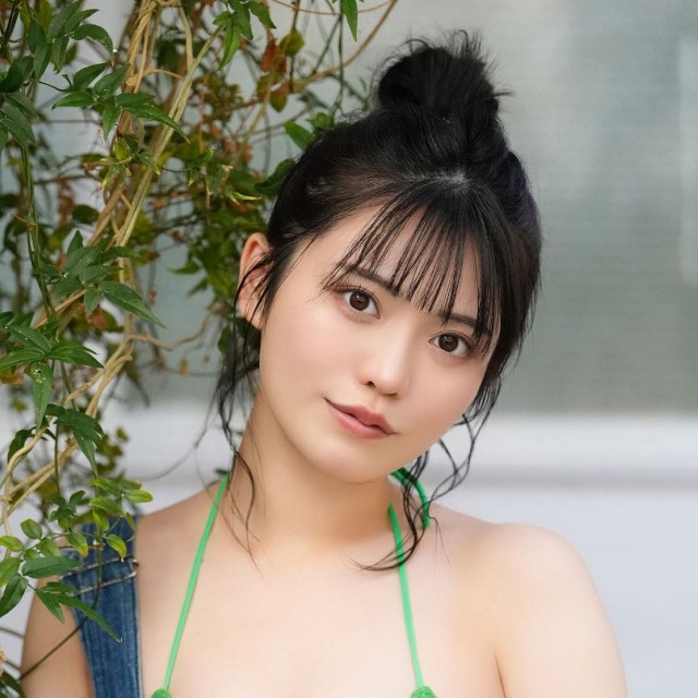 虹のコンキスタドール・石浜芽衣 デジタル写真集「Maison de meme」（ワニブックス）より