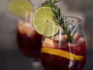 女子会で始まる女同士の探り合い。友達の恋人のスペックで判断？